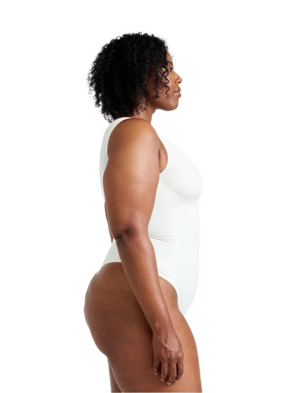 Body con tanga y escote redondo