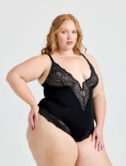 Body de encaje con cuello en V